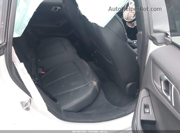 WBA13AL05P7M17206 2023 BMW M2 Белый Вид наклейки с VIN-кодом