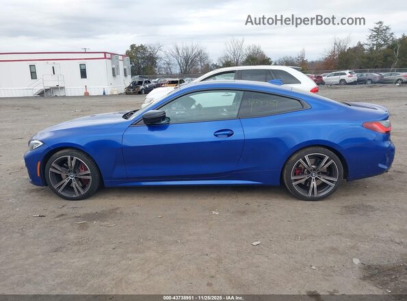 WBA13AR0XMCF60309 2021 BMW M4 Blue Widok wnętrza 360 stopni