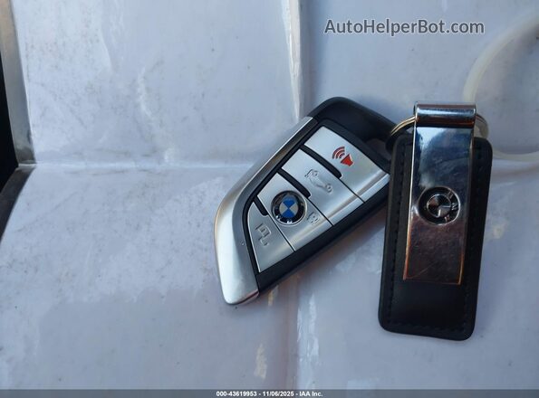 WBA13AW0XNFM71048 2022 BMW OTHER Gray Dashboard view