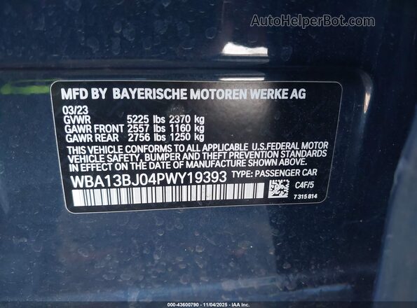 WBA13BJ04PWY19393 2023 BMW 5 SERIES Blue Vista del compartimento del motor