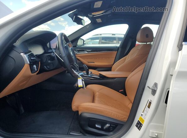 WBA13BJ09MCF80939 2021 BMW 5 SERIES White Vista interior delantera