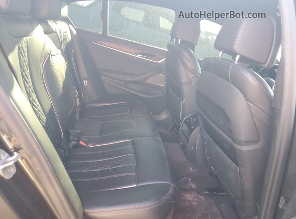 WBA13BK00MCG26690 2021 BMW M5 Gray Widok tylnych siedzeń