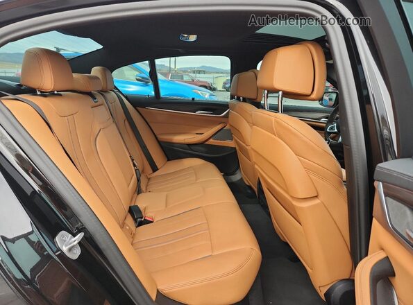 WBA13BK01PCN56117 2023 BMW M5 Black უკანა სავარძლების ხედი