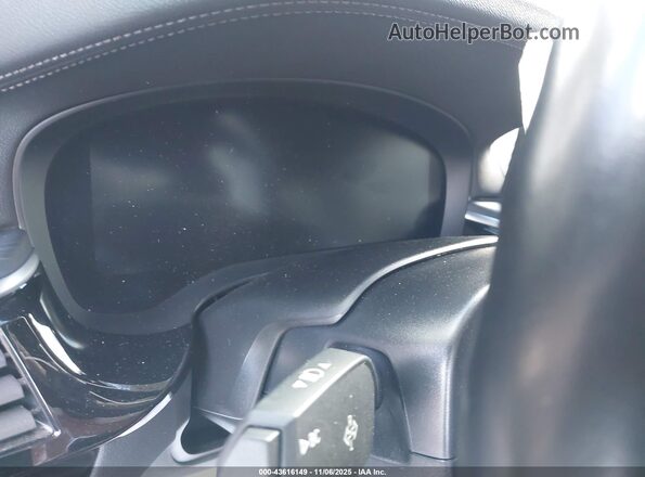 WBA13BK07NCH81240 2022 BMW M5 Gray Widok tylnych siedzeń