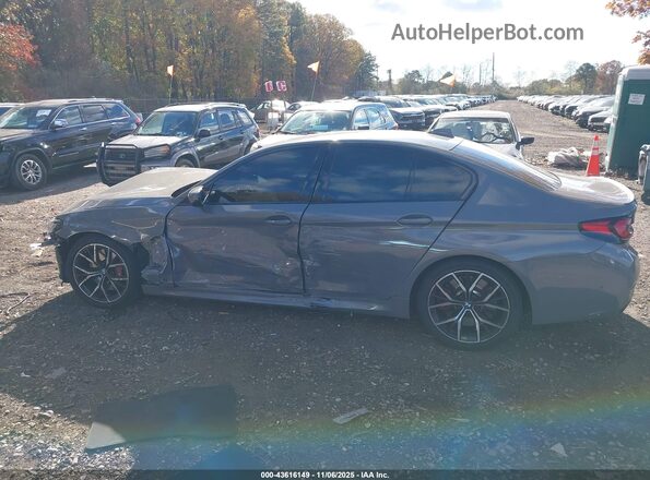 WBA13BK07NCH81240 2022 BMW M5 Gray Widok wnętrza 360 stopni
