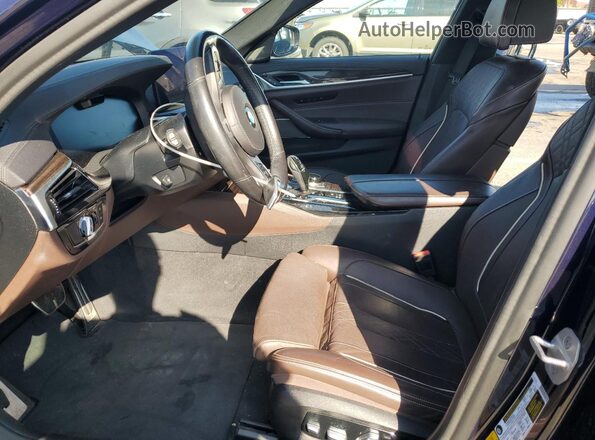 WBA13BK08MCF39491 2021 BMW M5 Blue Вид салону спереду