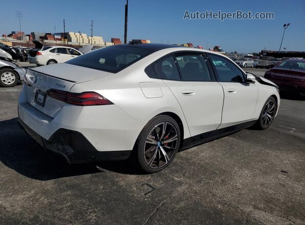 WBA13FK09SCT80966 2025 BMW 5 SERIES White Հետևի աջ