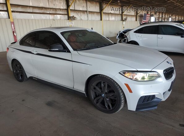 WBA1J7C55GV360571 2016 BMW M2 White Front right