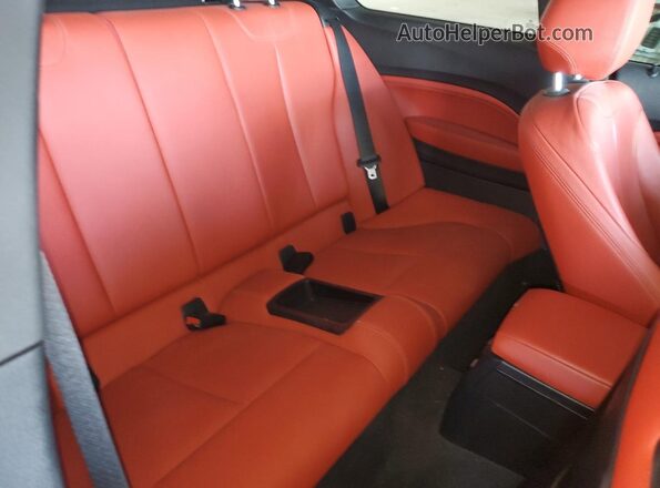 WBA1J7C55GV360571 2016 BMW M2 White Rear seats view