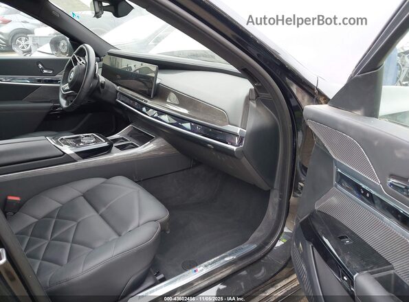 WBA23EH00PCM30022 2023 BMW 7 SERIES Black Vista interior delantera