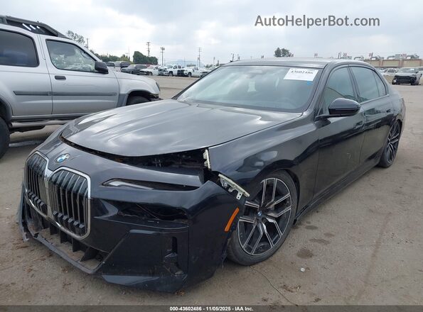 WBA23EH00PCM30022 2023 BMW 7 SERIES Black Vista tres cuartos delantera izquierda