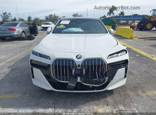 WBA23EH04SCU60424 2025 BMW 7 SERIES White 