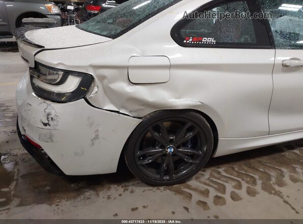 WBA2G1C38HV665496 2017 BMW M2 White Դիմացի տեսք