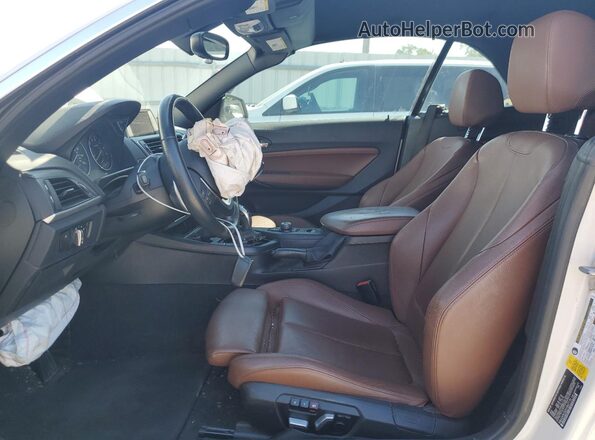 WBA2K9C50HV647170 2017 BMW 2 SERIES White წინა სალონის ხედი