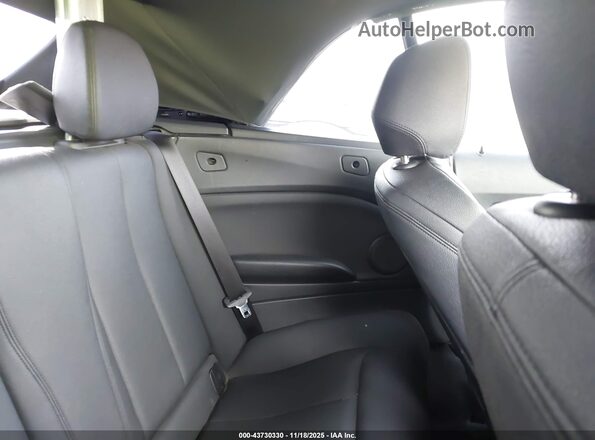 WBA2M7C58JVA97367 2018 BMW 2 SERIES Silver Вид наклейки з VIN-кодом