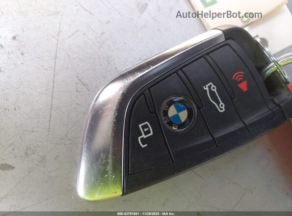 WBA33DB02SCT15972 2025 BMW 4 SERIES Gray Widok deski rozdzielczej