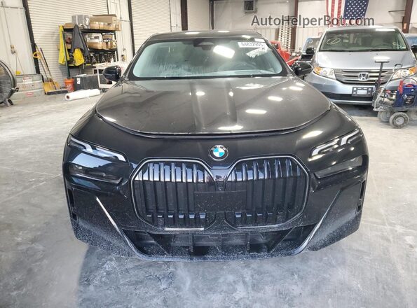 WBA33EH04RCR24049 2024 BMW 7 SERIES Black Вид спереду