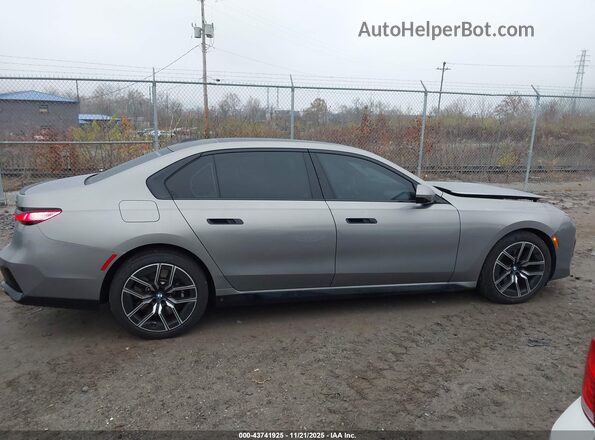 WBA33EJ02PCL11175 2023 BMW 7 SERIES Серый 