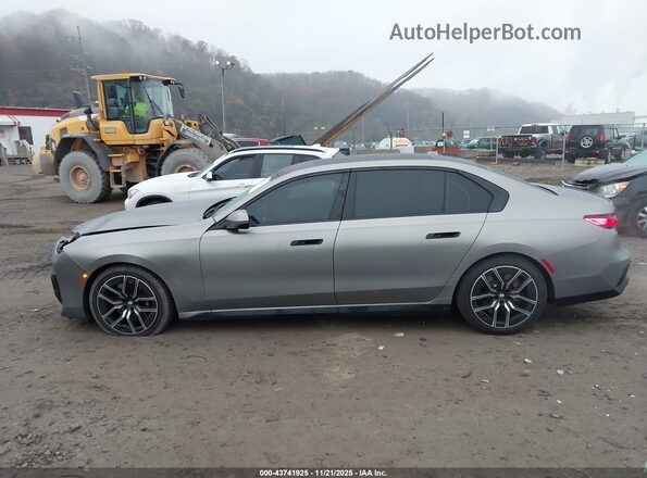 WBA33EJ02PCL11175 2023 BMW 7 SERIES Серый 