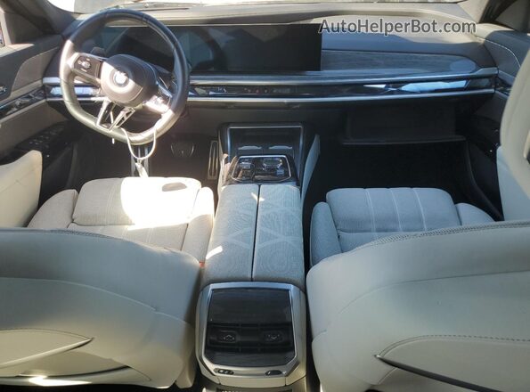WBA33EJ05PCN11130 2023 BMW 7 SERIES Черный Вид панели приборов