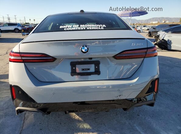 WBA43FJ01TCU95769 2026 BMW 5 SERIES Gray Rear view