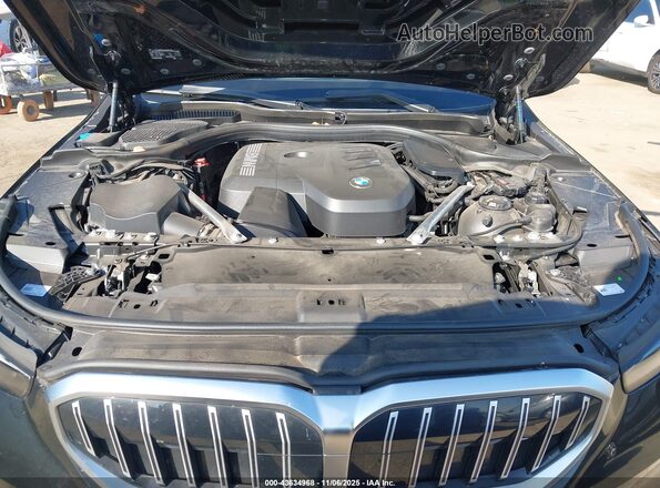 WBA43FJ06RCS86679 2024 BMW 5 SERIES Black უკანა ხედი