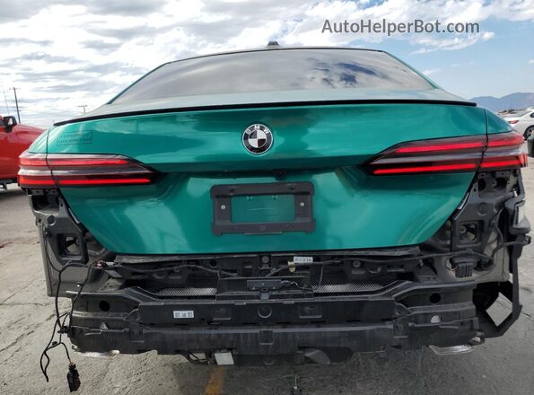 WBA43FJ07RCP96300 2024 BMW 5 SERIES Зеленый Вид сзади