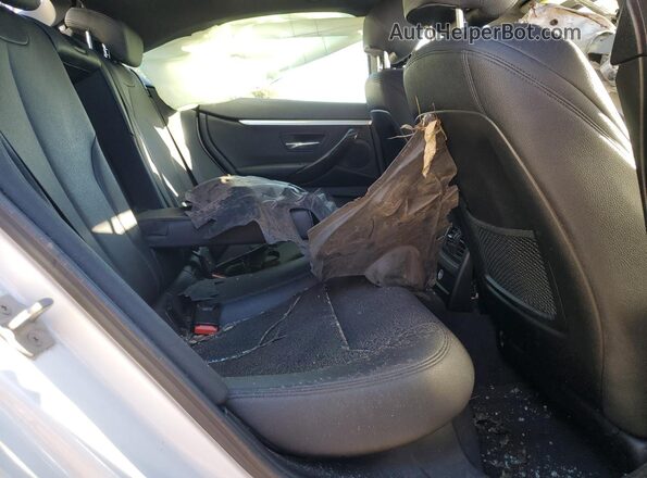 WBA4J1C0XLCE50371 2020 BMW 4 SERIES White Rear seats view