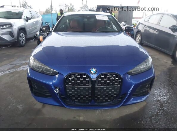WBA53AP06NCJ60010 2022 BMW 4 SERIES Blue Widok wnętrza z tyłu
