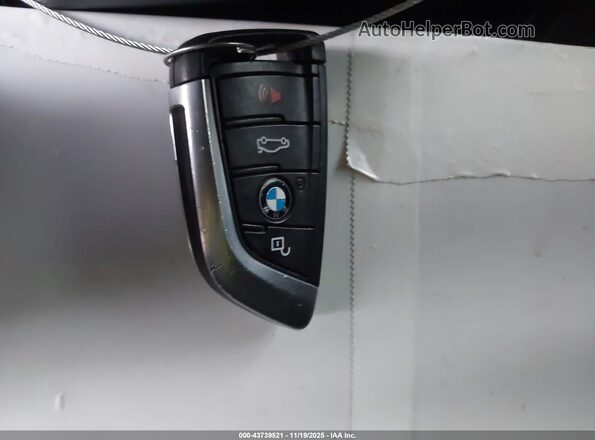 WBA53BH03MCF80958 2021 BMW 5 SERIES Black Dashboard view