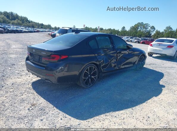 WBA53BH03MCG09861 2021 BMW 5 SERIES Gray Trasero derecho