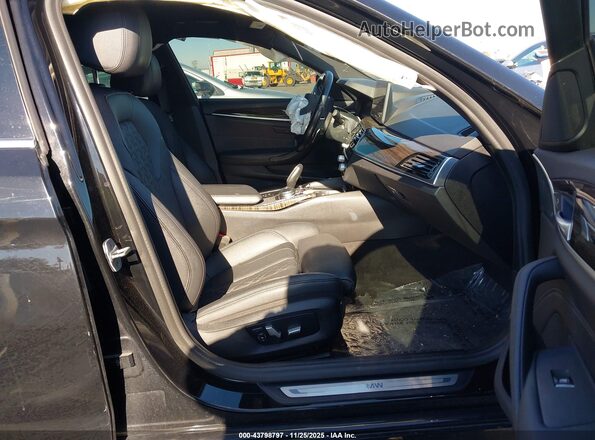 WBA53BH04MWW96889 2021 BMW 5 SERIES Black Front interior view