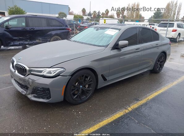 WBA53BH09NCK98743 2022 BMW 5 SERIES Gray Передня ліва чверть