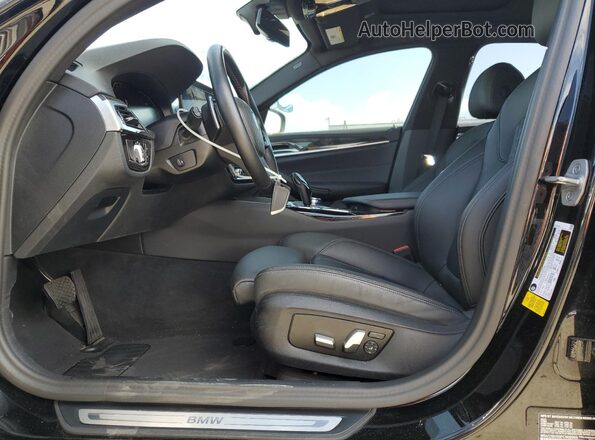 WBA53BH09PCN08969 2023 BMW 5 SERIES Black Widok wnętrza z przodu