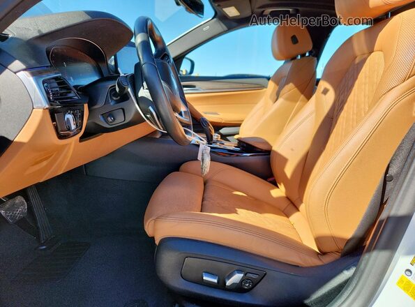 WBA53BH0XMCG50701 2021 BMW 5 SERIES White Front interior view