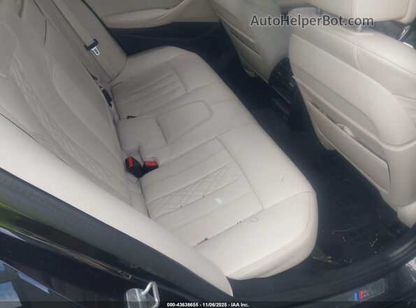 WBA53BJ01MCF51968 2021 BMW 5 SERIES Gray Vista de la etiqueta del VIN