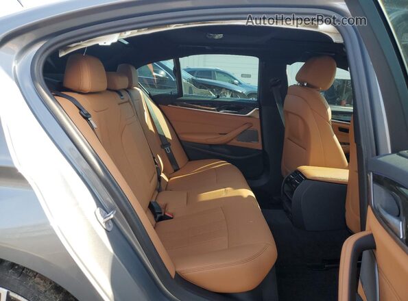 WBA53BJ05PWY15144 2023 BMW 5 SERIES Серебряный Вид задних сидений