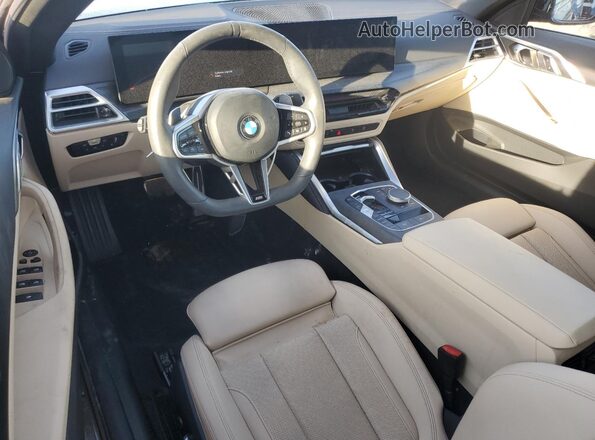 WBA53DB04SCU22627 2025 BMW 4 SERIES Blue Vista del salpicadero