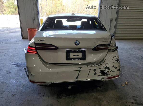 WBA53FJ00RCP18560 2024 BMW 5 SERIES White Rear view