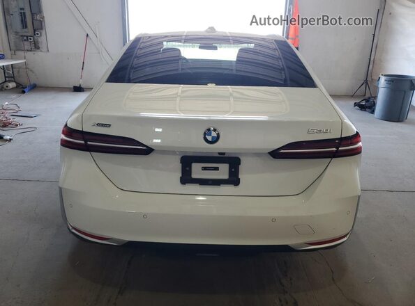 WBA53FJ0XRCP86140 2024 BMW 5 SERIES Белый Вид сзади