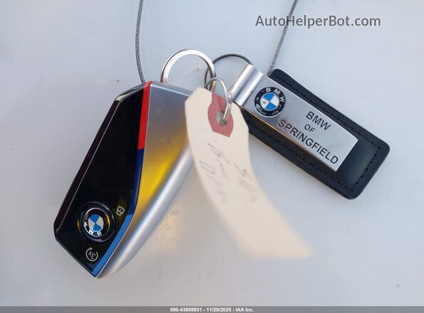 WBA53FJ0XRCT06288 2024 BMW 5 SERIES Black Առջևի վահանակի տեսք