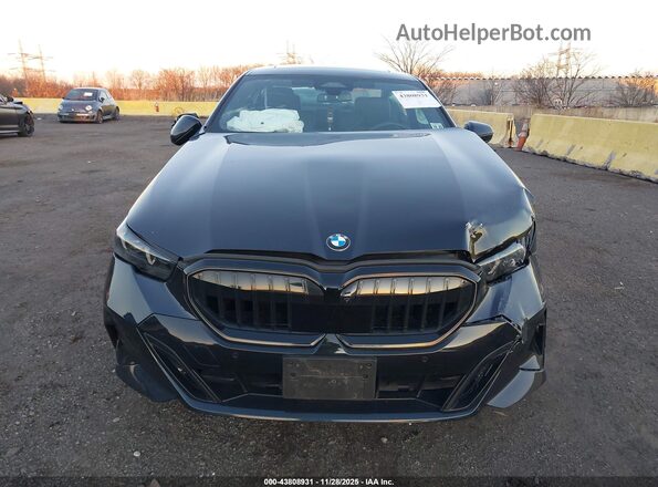 WBA53FJ0XRCT06288 2024 BMW 5 SERIES Black Սարքավորումների վահանակի տեսք