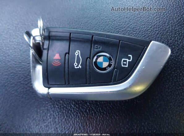 WBA5R7C09LFH46853 2020 BMW 3 SERIES Gray Widok deski rozdzielczej