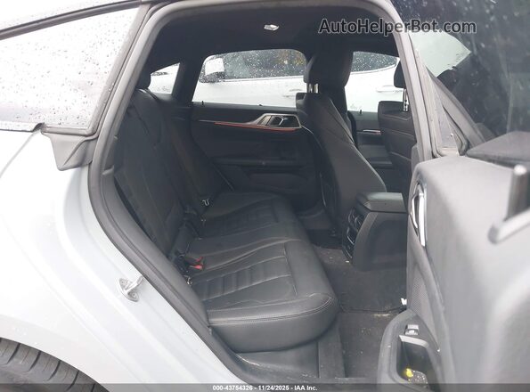 WBA63AV09NFM10409 2022 BMW 4 SERIES Gray VIN sticker view