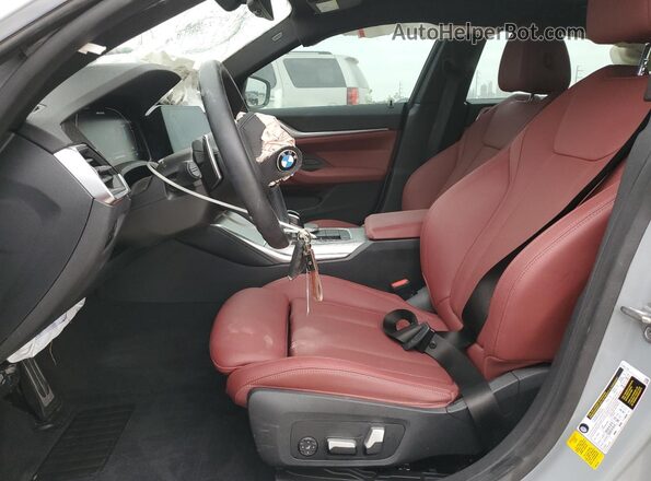 WBA63AW0XPFN67898 2023 BMW M4 Silver წინა სალონის ხედი