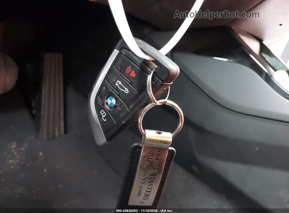 WBA73AK04N7K37403 2022 BMW 2 SERIES White Առջևի վահանակի տեսք