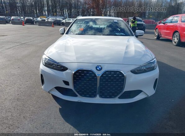 WBA73AP04MCG99509 2021 BMW 4 SERIES White Widok zestawu wskaźników
