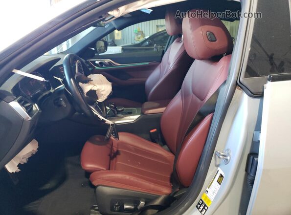 WBA73AV04PFN04852 2023 BMW 4 SERIES Gray Vista interior delantera
