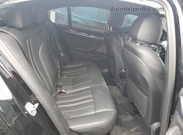 WBA73BJ04MCF18455 2021 BMW 5 SERIES Black Widok tylnych siedzeń