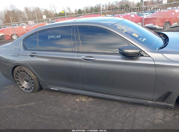 WBA7F2C58GG416117 2016 BMW 7 SERIES Gray Vista interior trasera